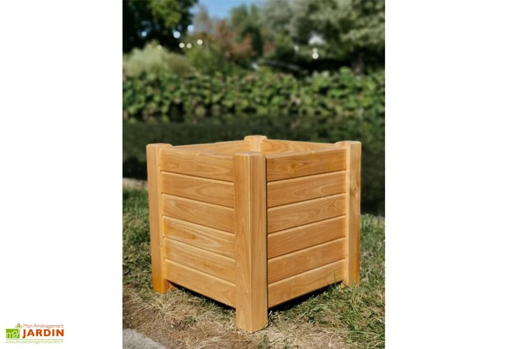 Bac à Fleurs Carré Sur Pieds En Bois De Châtaignier Lasuré - Garden