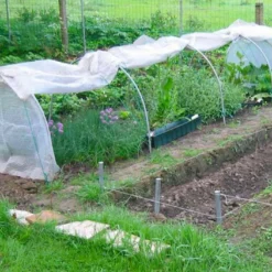 Serre De Jardin Serre Chenille En Acier Et Polyéthylène 1,3 X 10 M